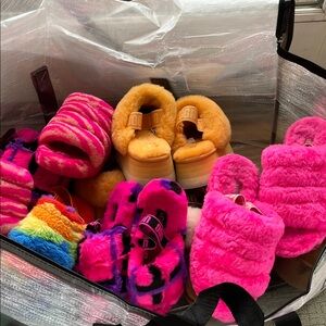 🦃❄️❄️Sale😇❄️UGG Multicolor Fluffy Slippers. 59$ Each!❄️